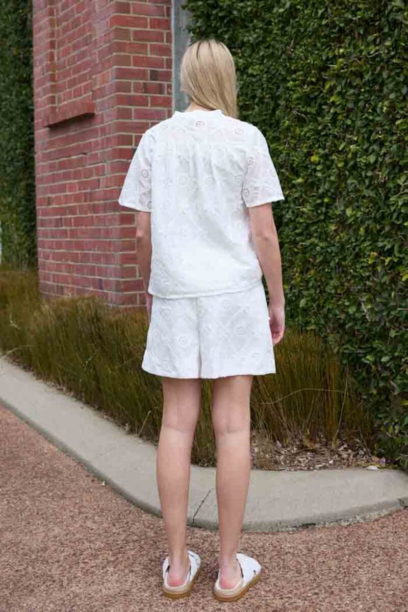 AMAYA Zula Emb Shorts White
