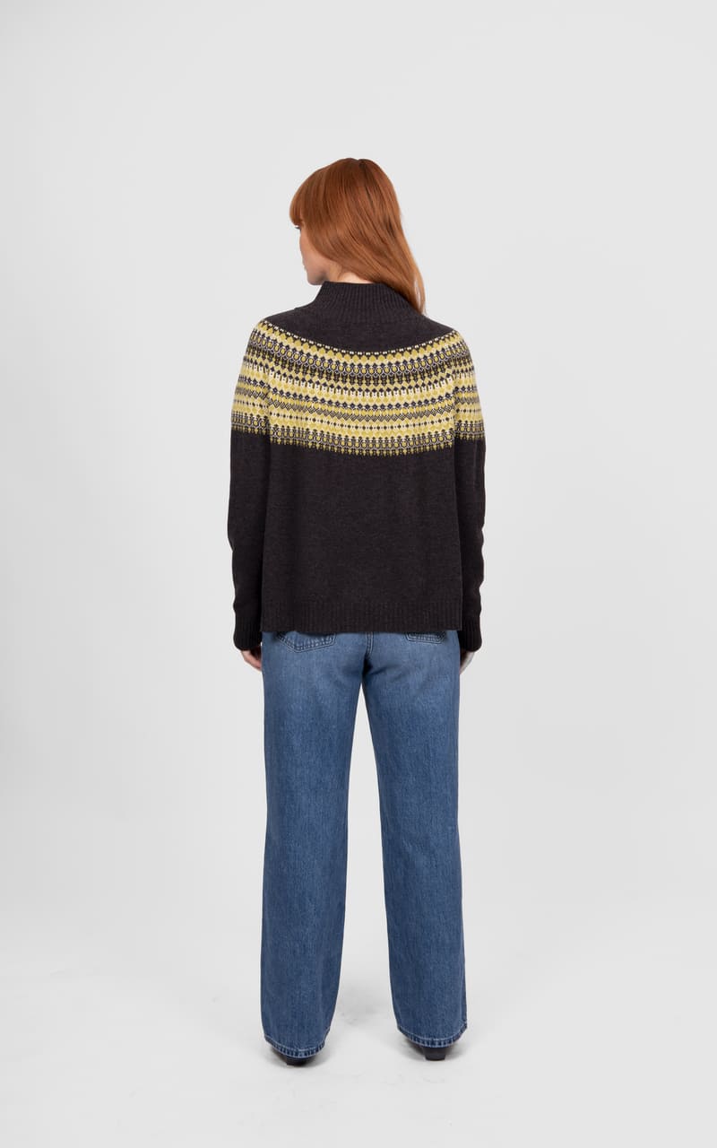 B&L Fair Isle Raglan Pullover Chocolate