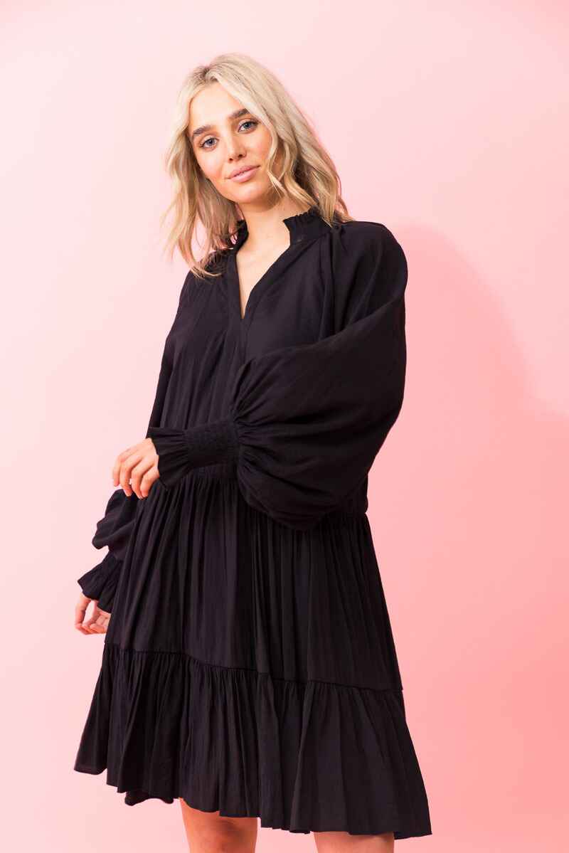 CHARLO Alexia Floaty Dress Black