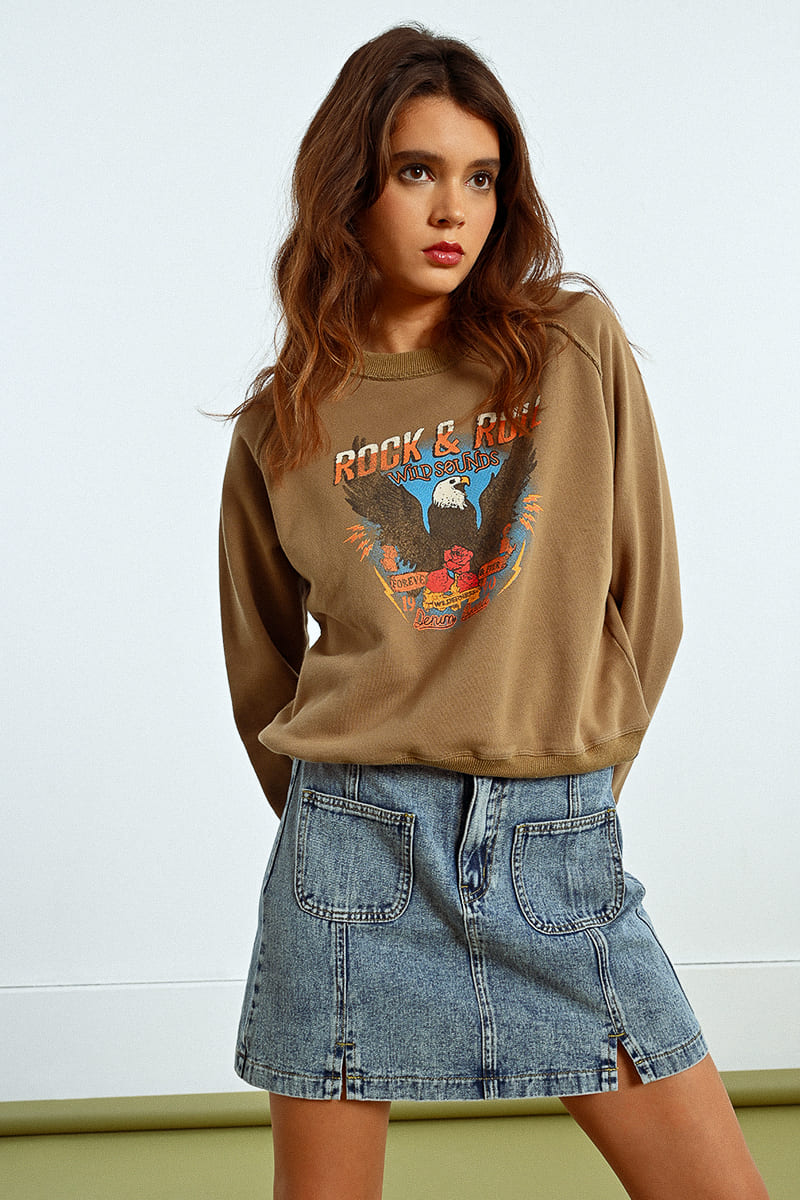 LILI SIDONIO Lee RRoll Sweatshirt Camel