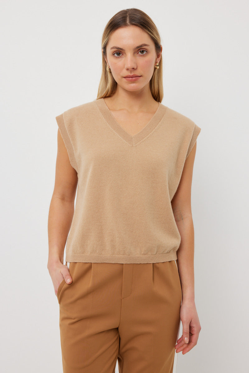 TUESDAY Jasper Vest Caramel