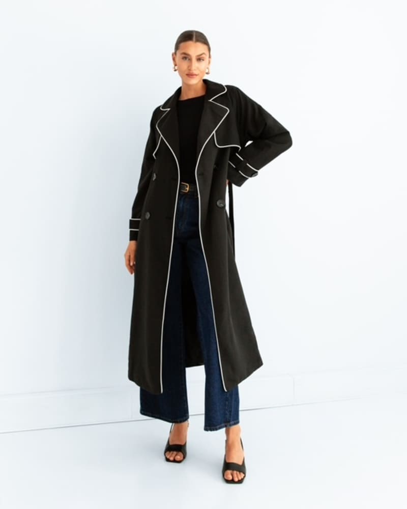 WHITE CLOSET Piped Trench BlackW