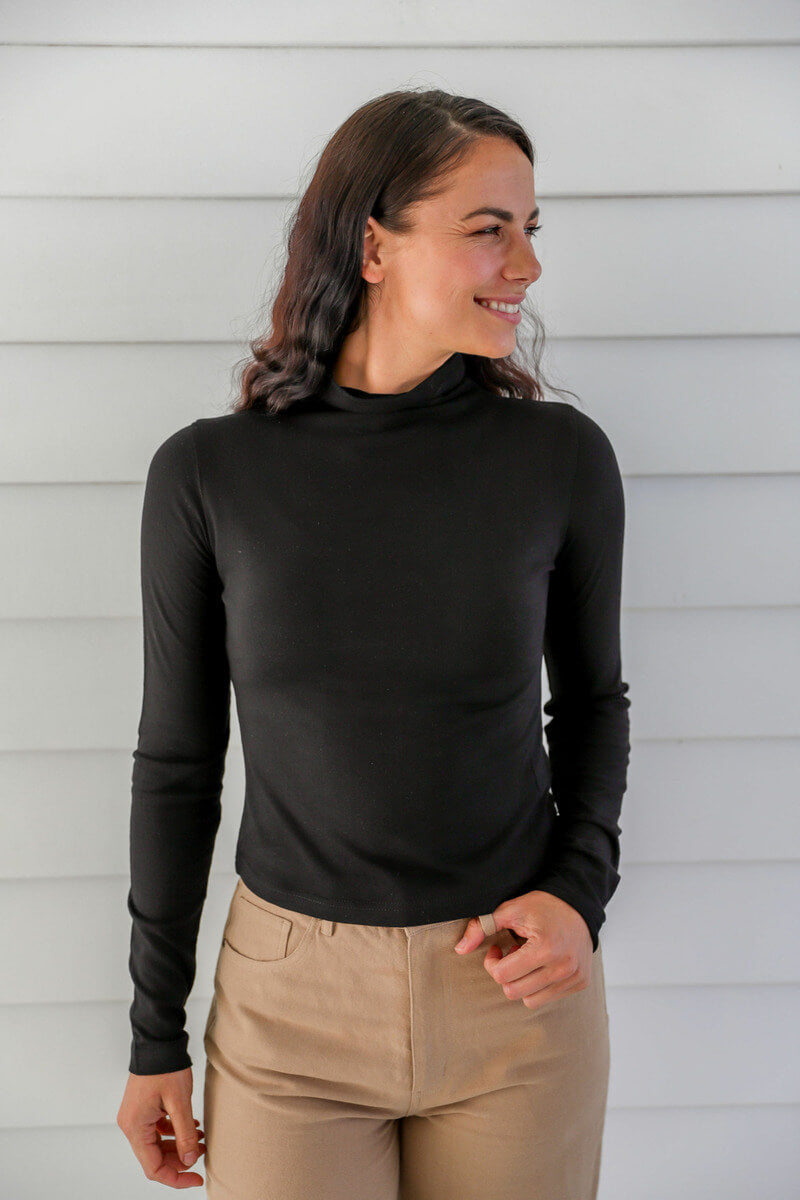 BRAINTREE Turtle Neck Black