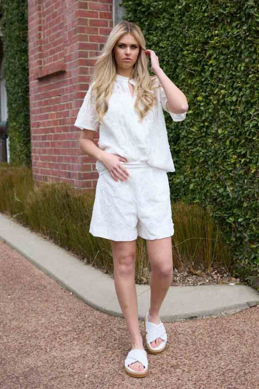 AMAYA Zula Emb Shorts White