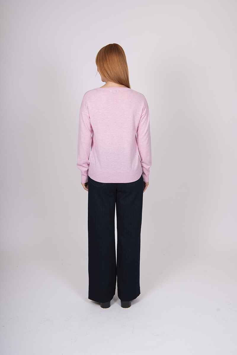B&L Izzy VNeck Pullover Tea Rose