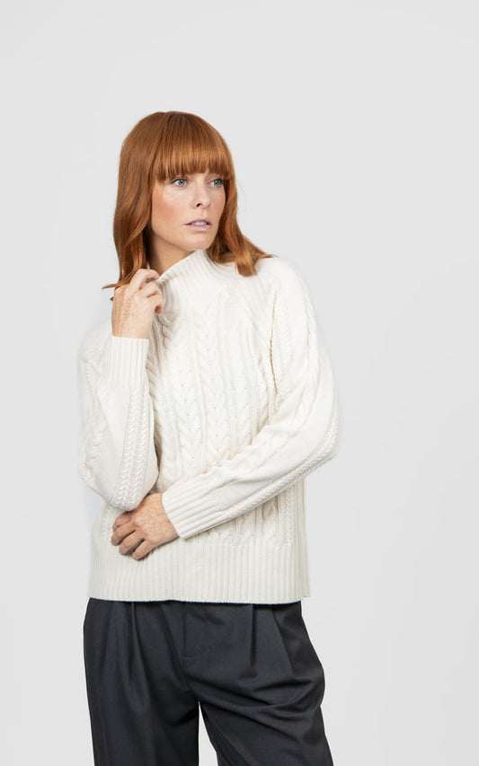 B&L Cable Raglan Pullover Ivory