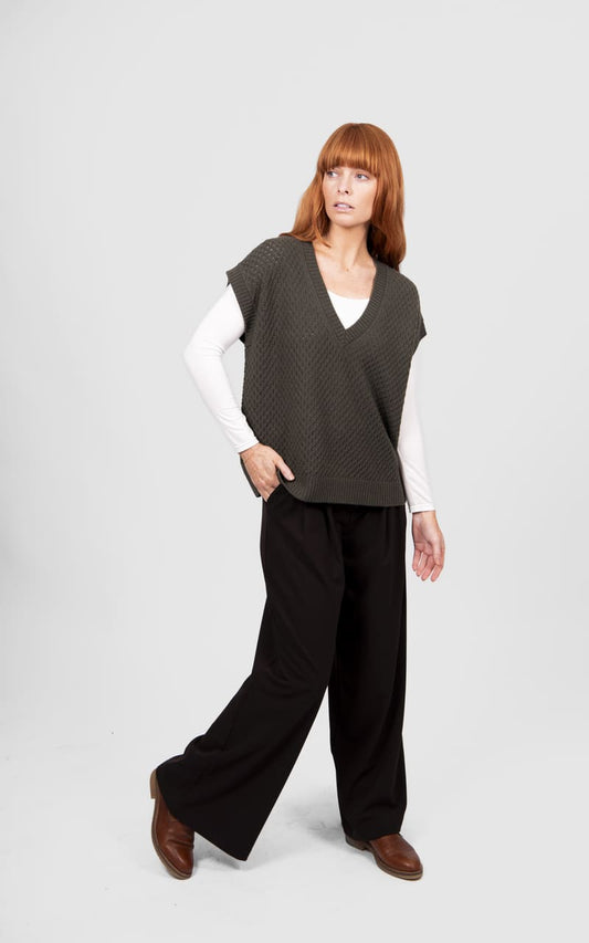 B&L Cable Pointelle Vest Olive