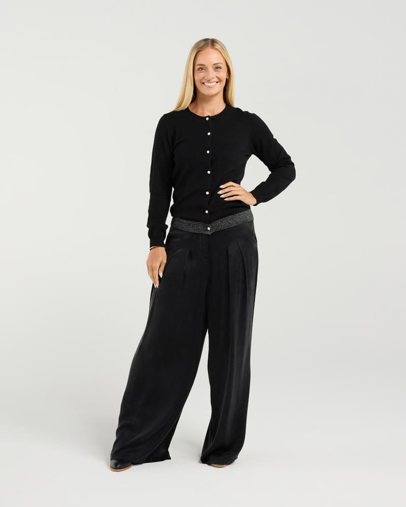 BLACKSTONE Pearl Button Cardy Black