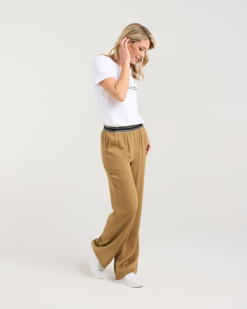 BLACKSTONE Rowan Wool Pants Camel