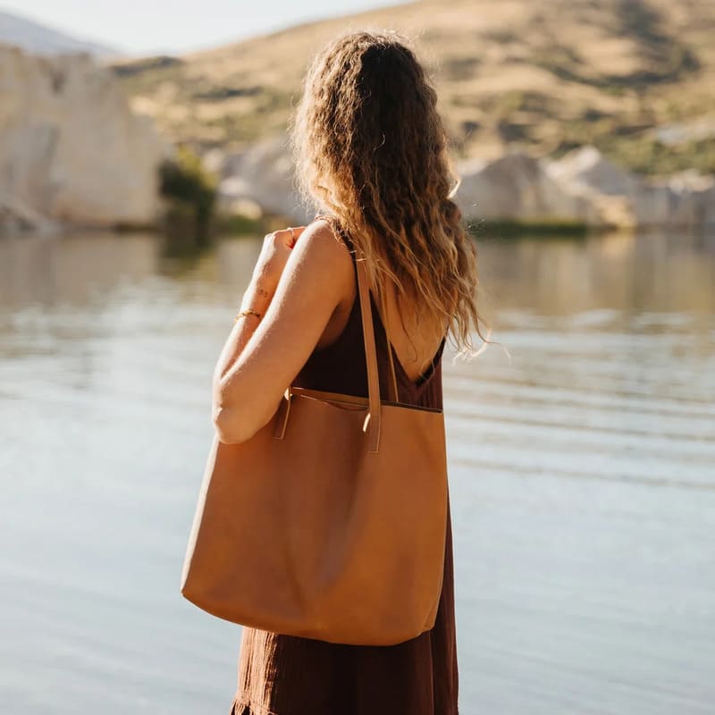 DUFFLE & CO Bri Tote VinTan