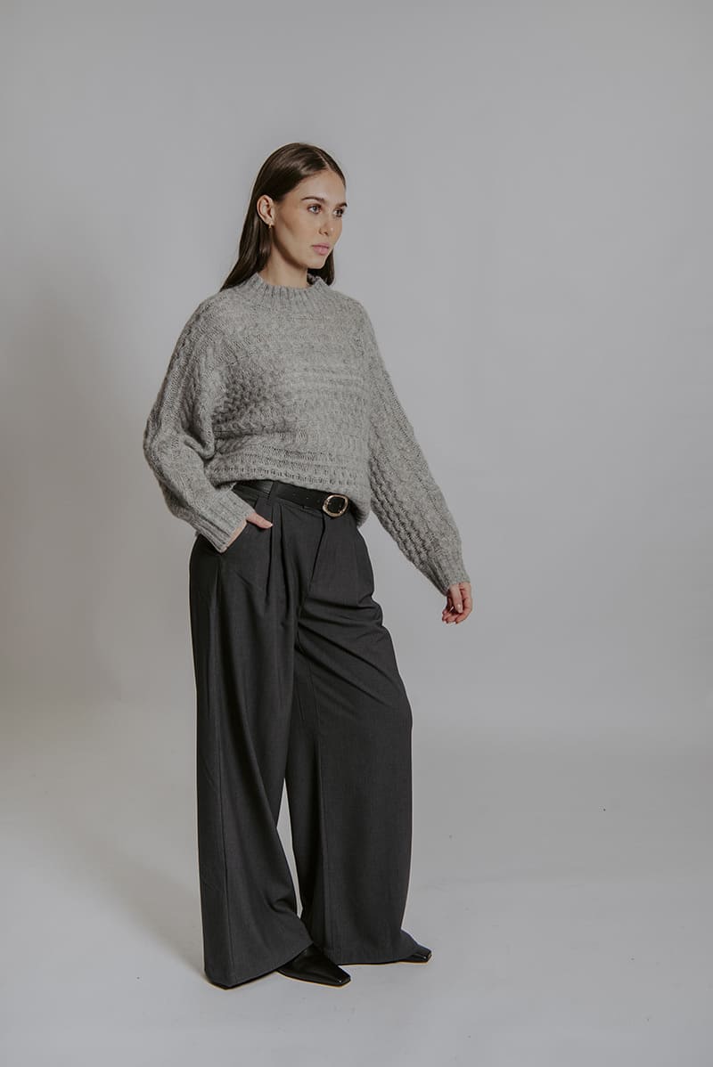 BELLA Horiz CDolman Pullover Silver