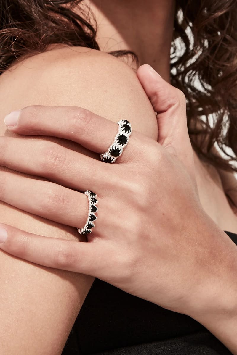 SGC Baby Claw Eternity Ring Black Onyx