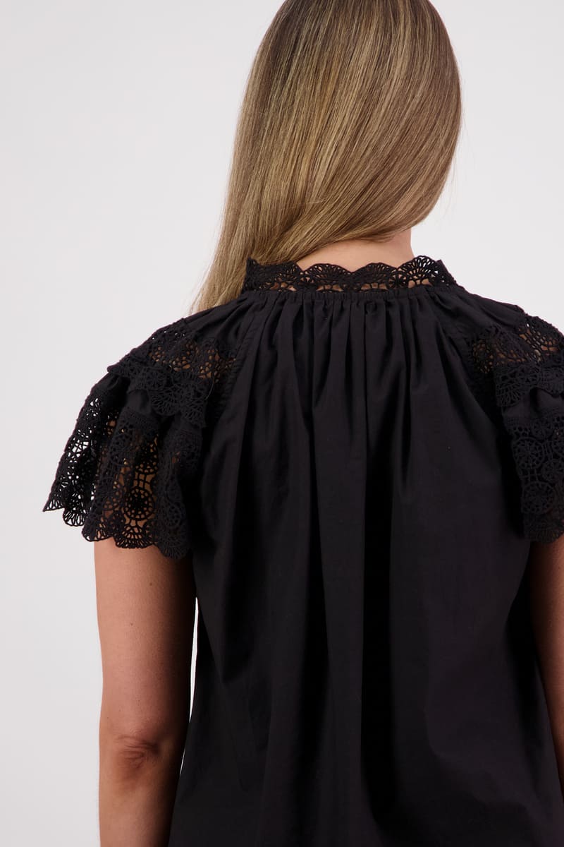 BRIARWOOD Sebbie Top Black